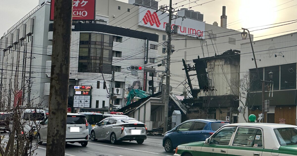 函館本町交番前から写した火災現場