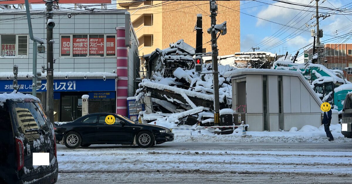 丸井今井側から写した火事現場(3日後)