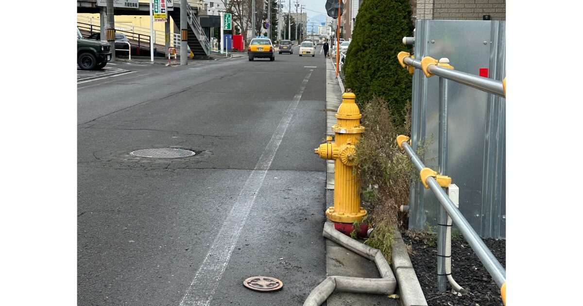 函館の消火栓は黄色い